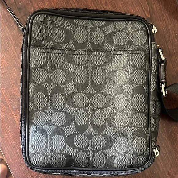 Coach Shoulder Bag 70394 - Picture 2 of 5